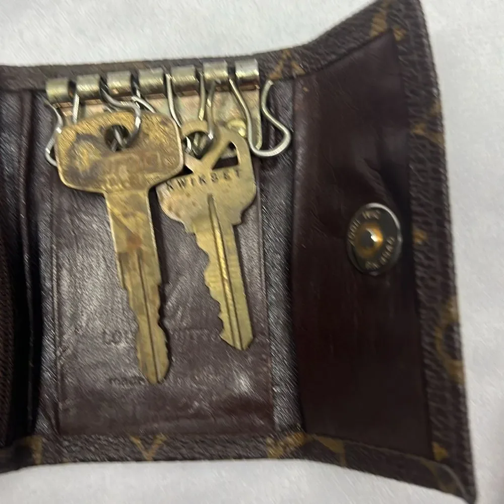 Louis Vuitton Vintage Logo Coated Canvas Key Coin Case Wallet Snap Hooks Zipper
